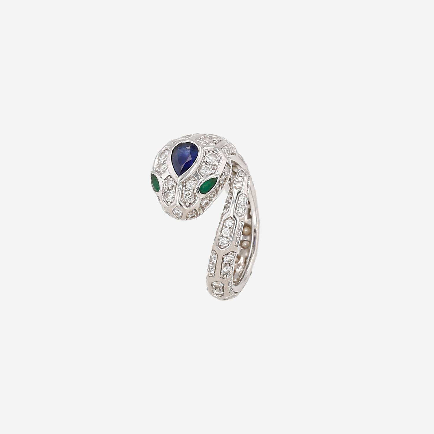 Bulgari Serpenti Seduttori ring in white gold, diamonds and sapphire