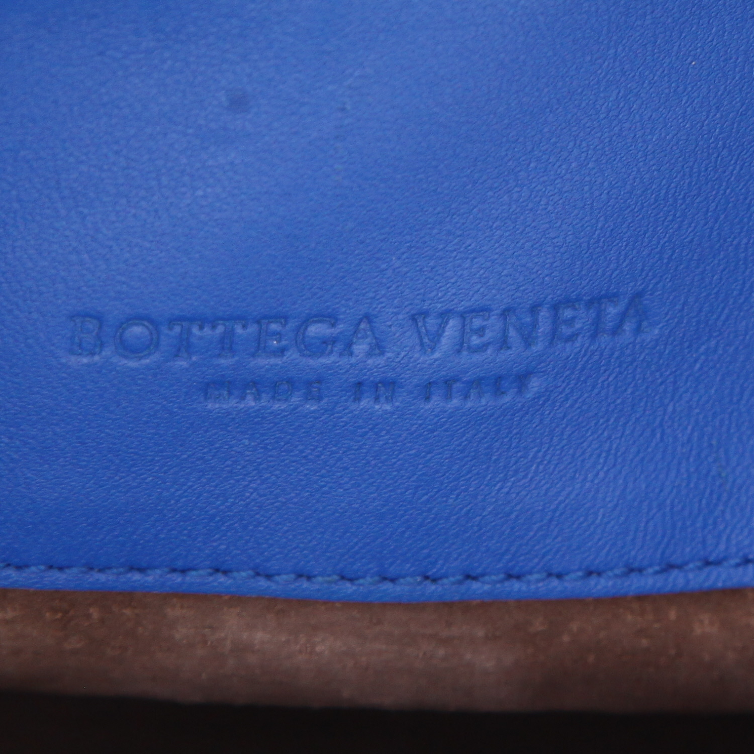 Bottega Veneta Olimpia handbag in blue intrecciato leather - Detail D2
