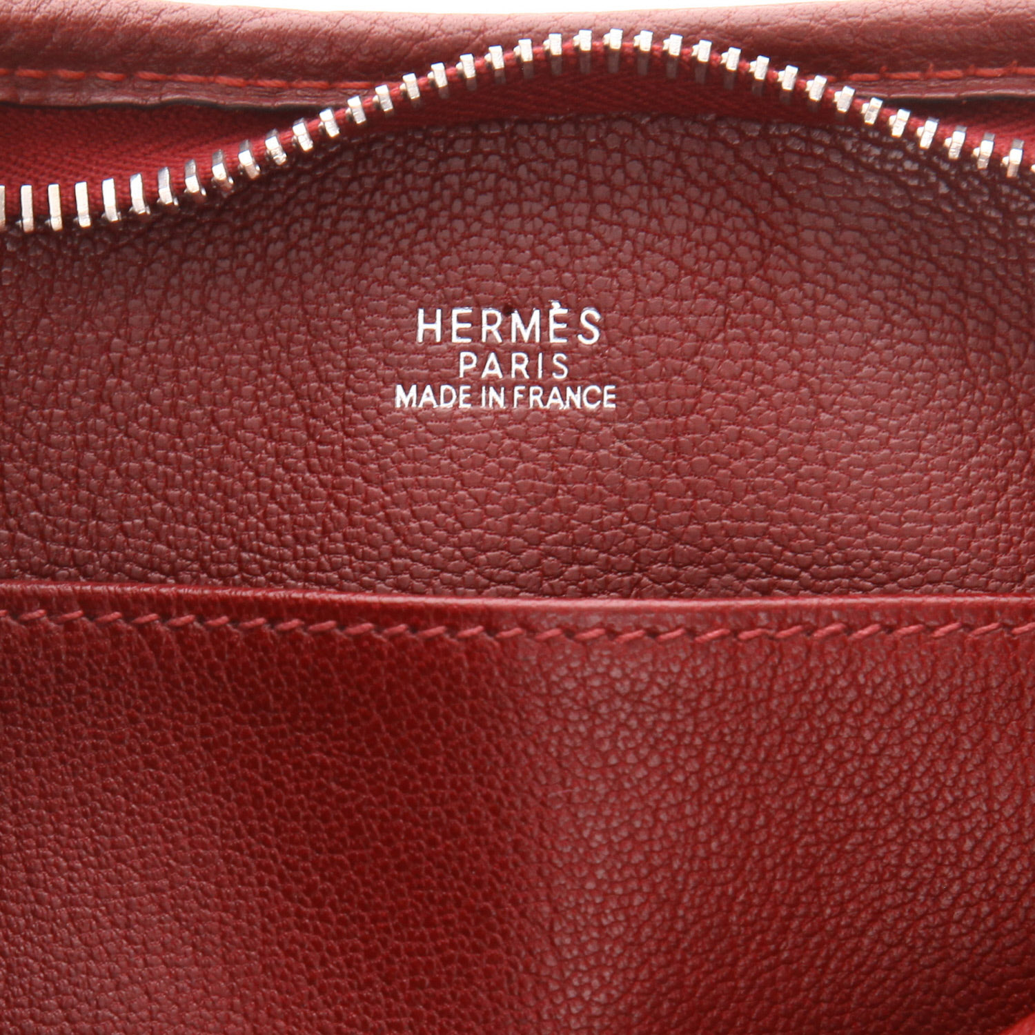 Hermès  Berlingot handbag  in red H Fjord leather - Detail D2