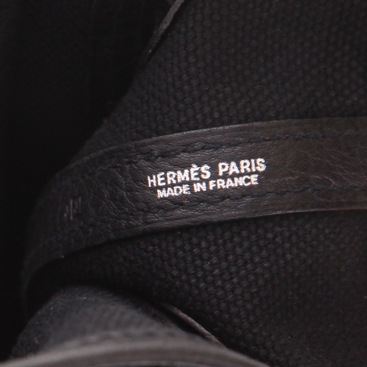 Sac à main Hermès  Petite Ceinture en toile noire et cuir noir - Detail D2