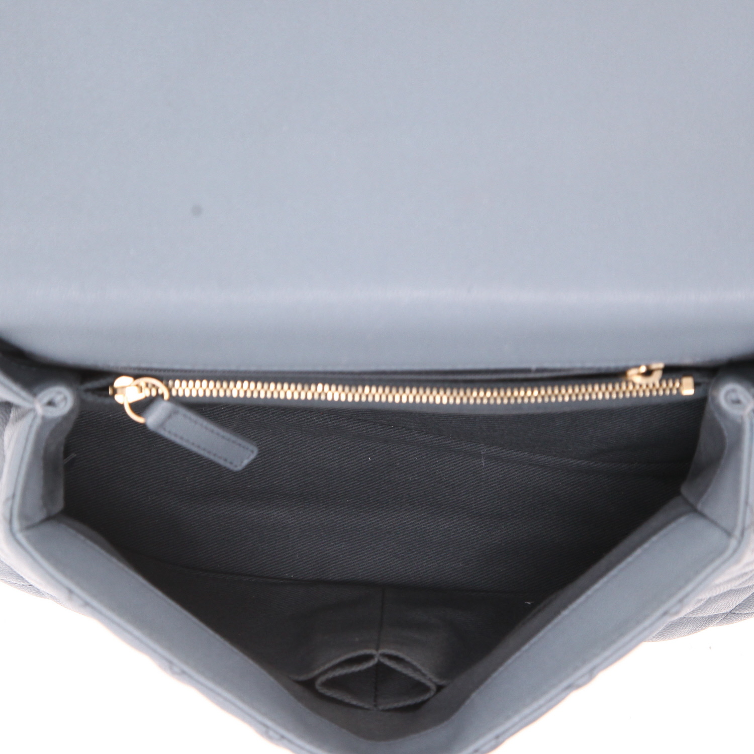 Bolso bandolera Chanel  Coco Handle en cuero granulado acolchado azul - Detail D3