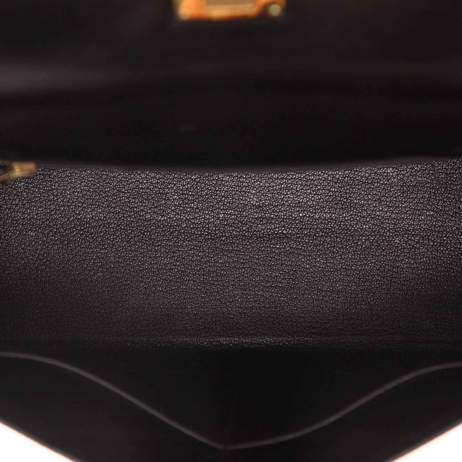 Hermès  Kelly 28 cm handbag  in black box leather - Detail D3