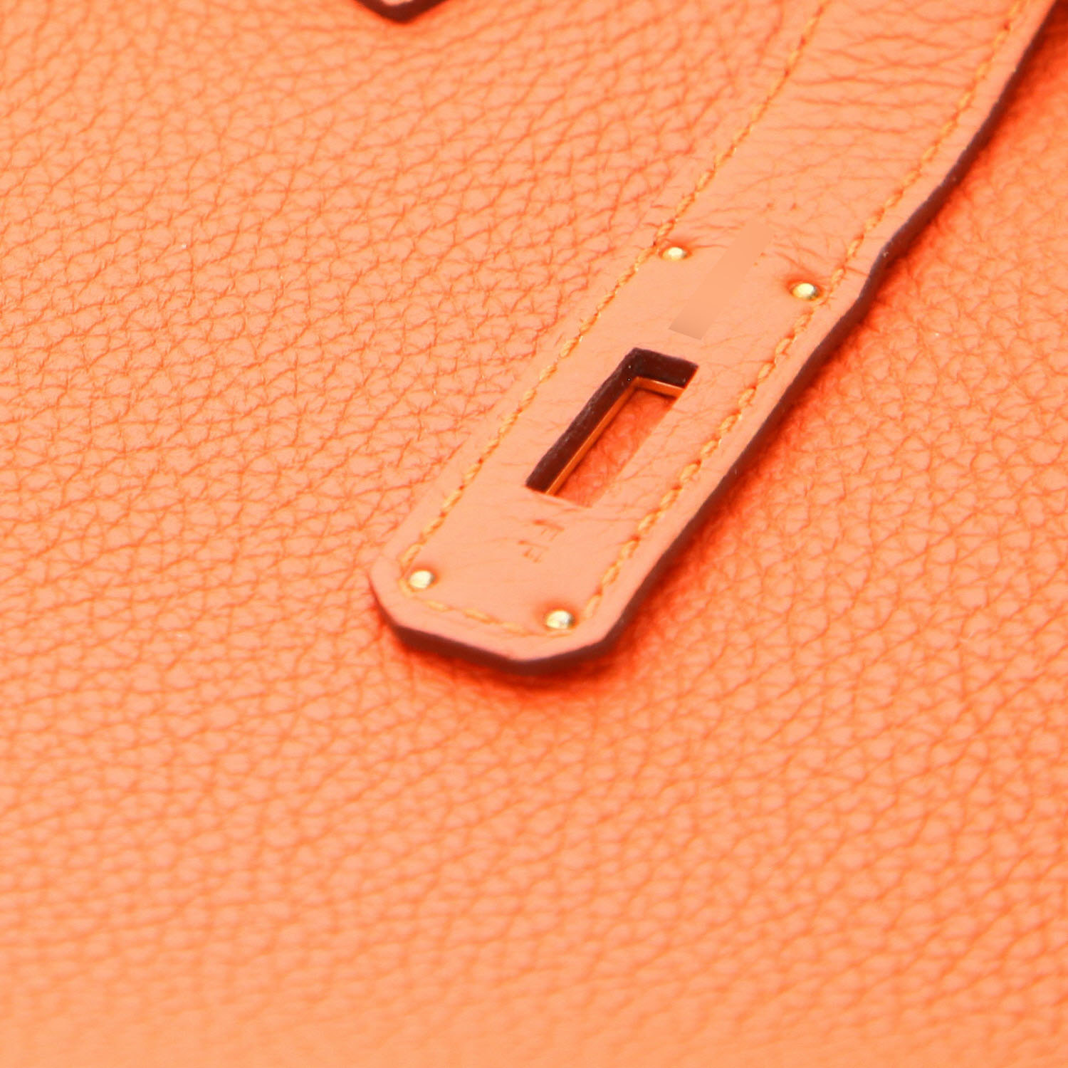 Hermès  Birkin 30 cm handbag  in orange Feu togo leather - Detail D4