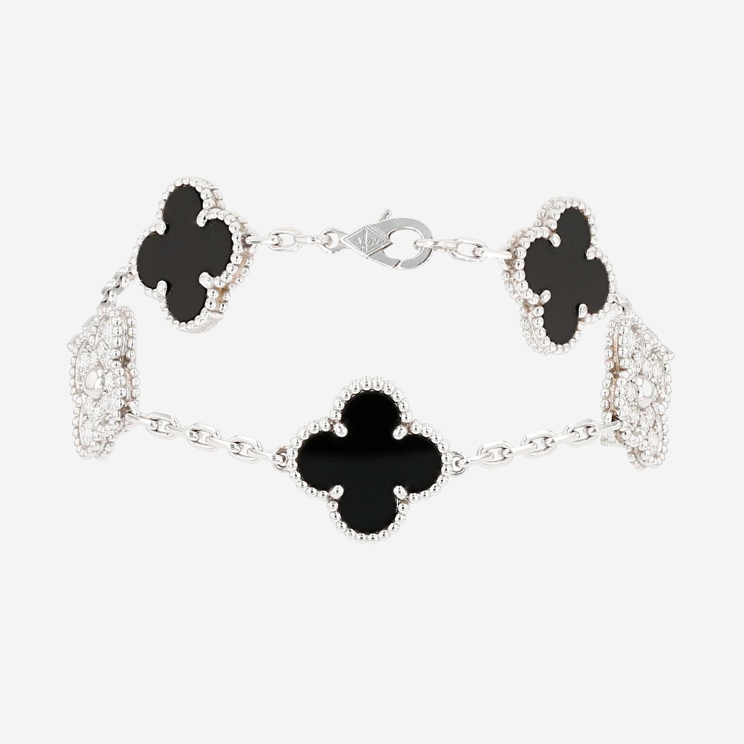 Bracelet Van Cleef 
Arpels Vintage Alhambra en or blanc, onyx et diamants Bracelet Van Cleef 
Arpels Vintage Alhambra en or blanc, onyx et diamants