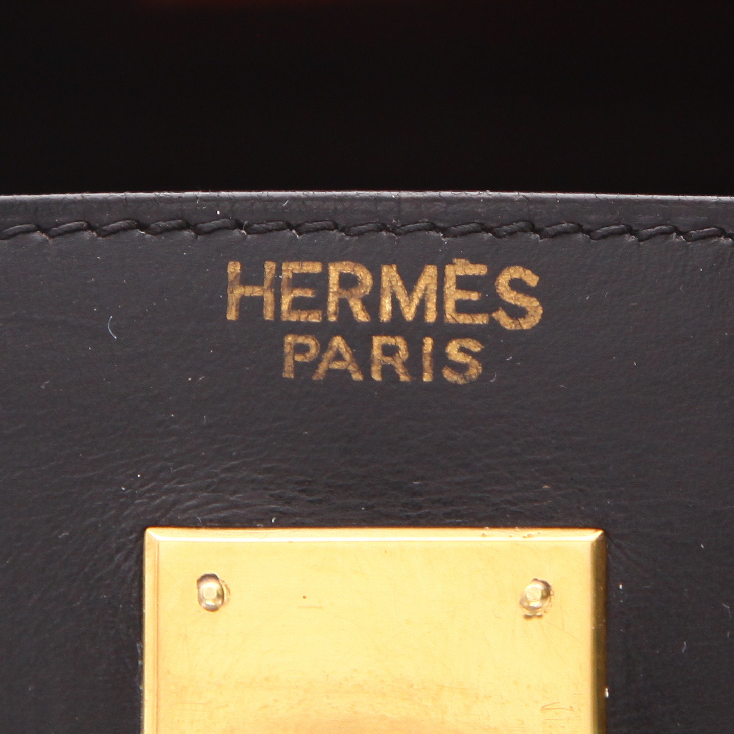 Sac à main Hermès  Kelly 32 cm en cuir box noir - Detail D2
