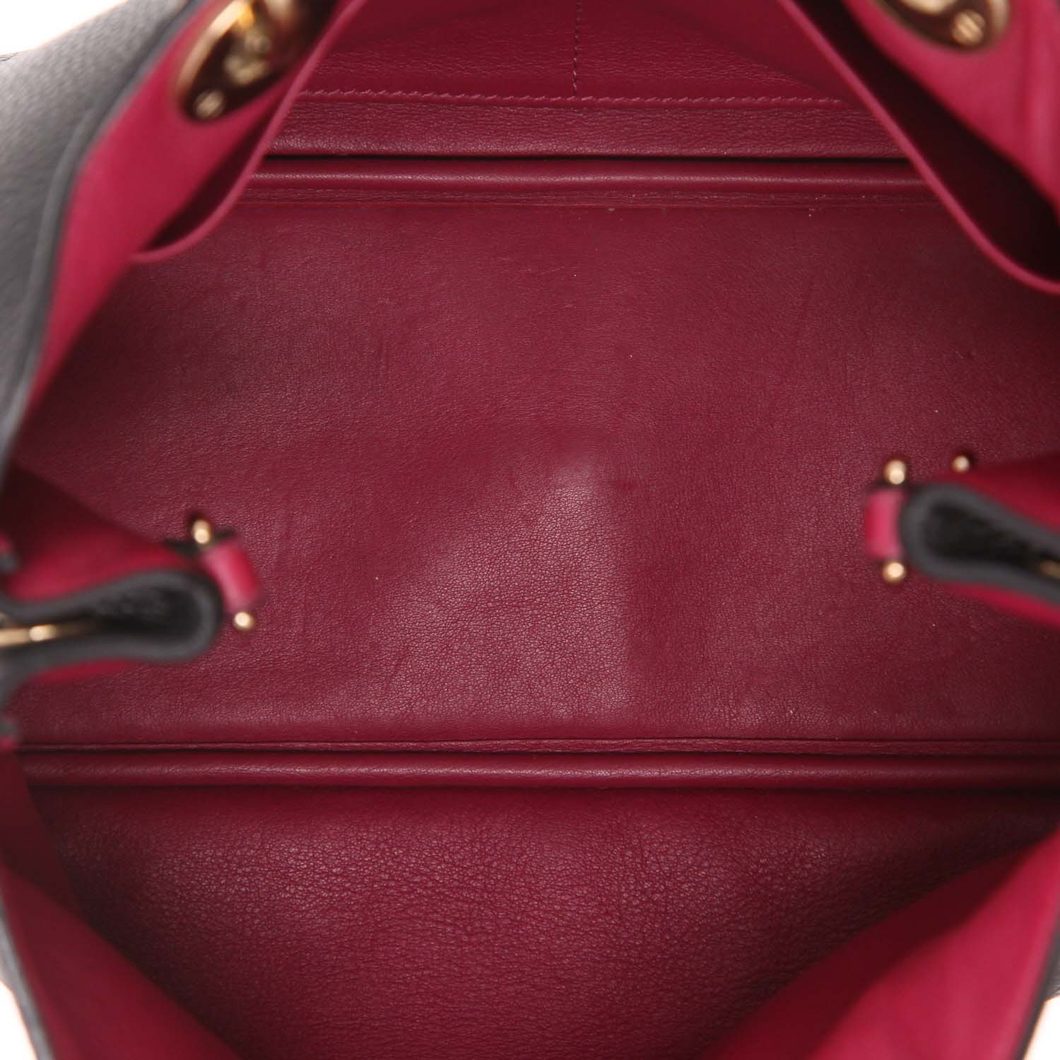Sac à main Dior  Diorissimo en cuir grainé noir - Detail D3