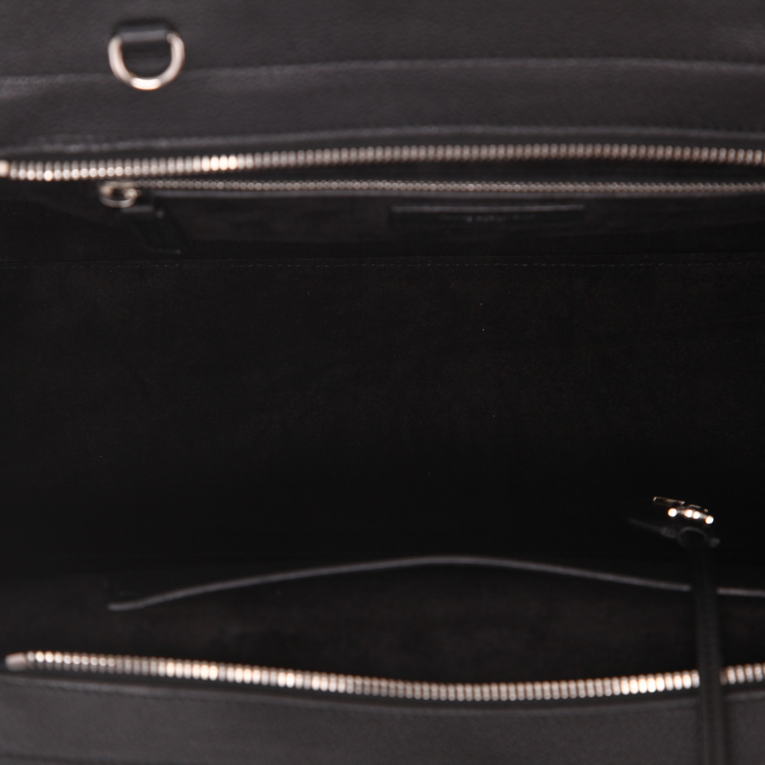 Bolso de mano Saint Laurent  Rive Gauche en cuero granulado negro - Detail D3