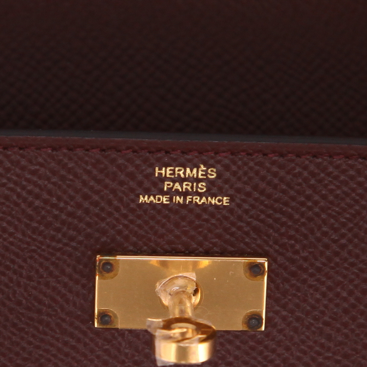 Hermès  Kelly To Go shoulder bag  in burgundy epsom leather - Detail D2