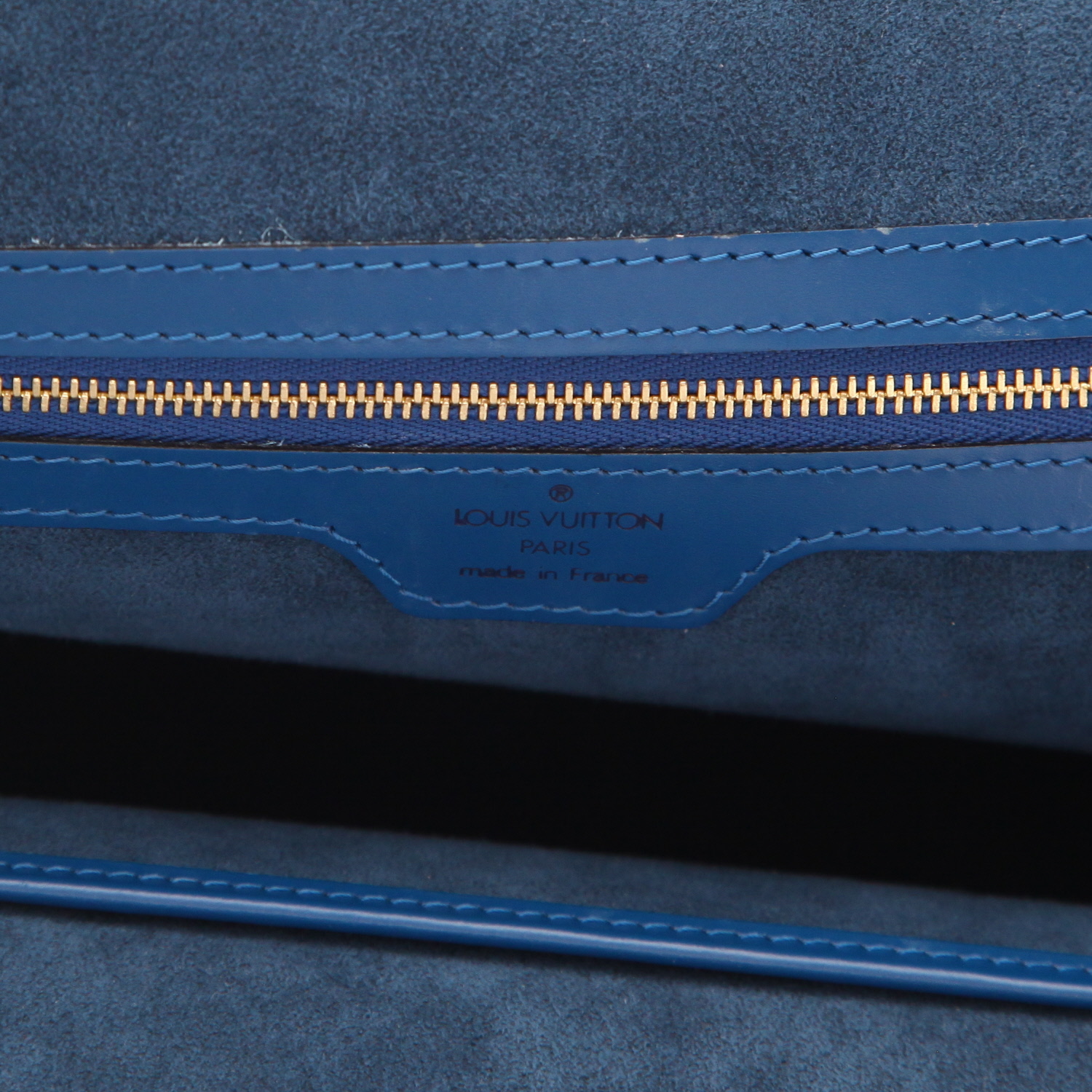 Louis Vuitton  Lussac handbag  in blue epi leather - Detail D2