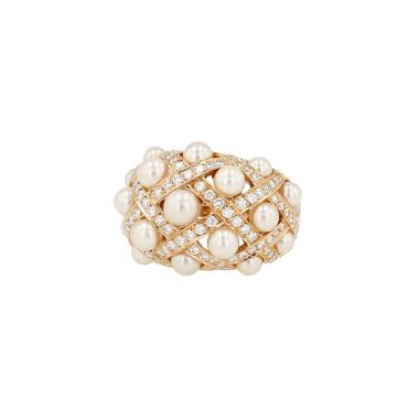 Chanel Baroque medium model ring in yellow gold, cultured pearls and diamonds Chanel Baroque medium model ring in yellow gold, cultured pearls and diamonds