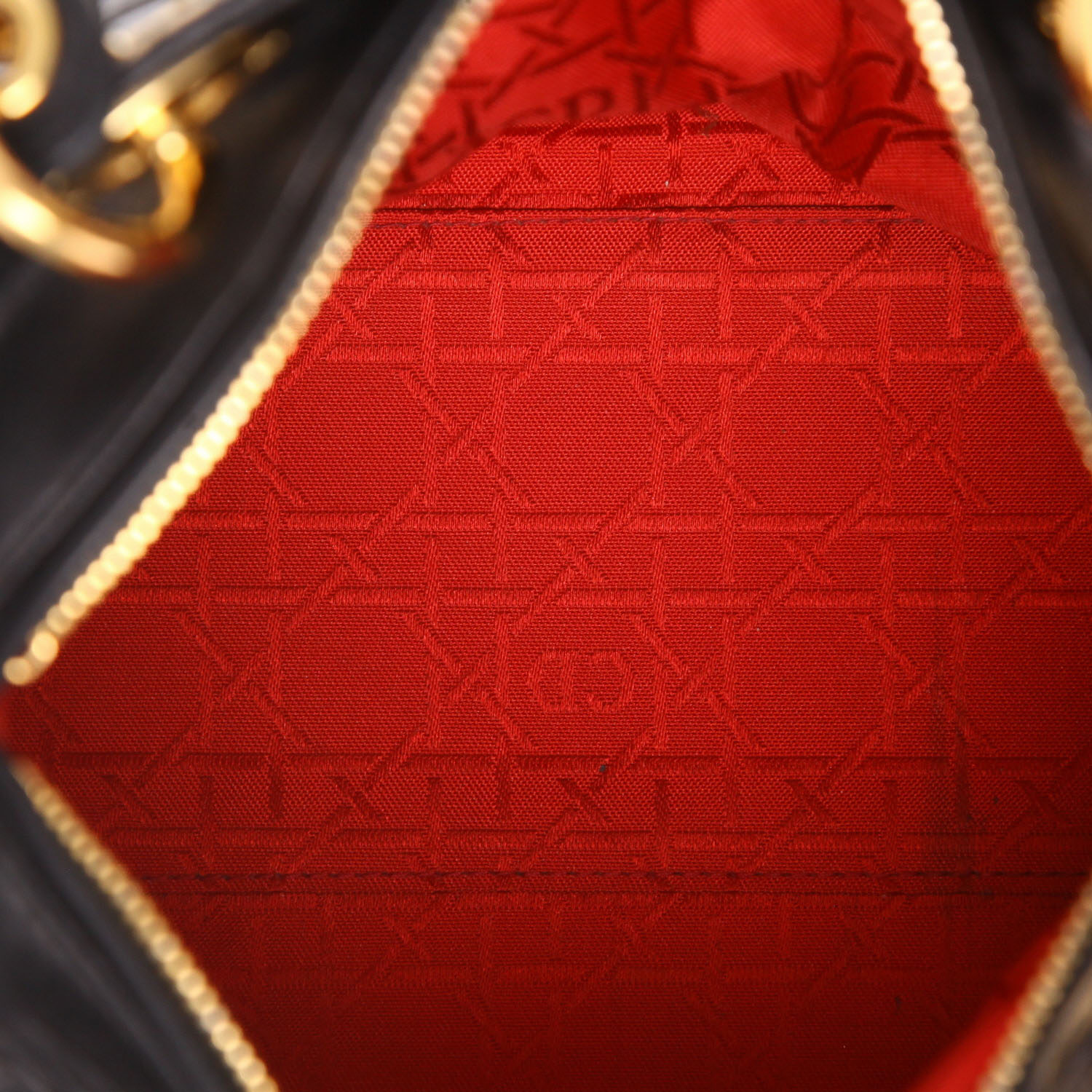 Dior  Lady Dior handbag  in black leather cannage - Detail D3