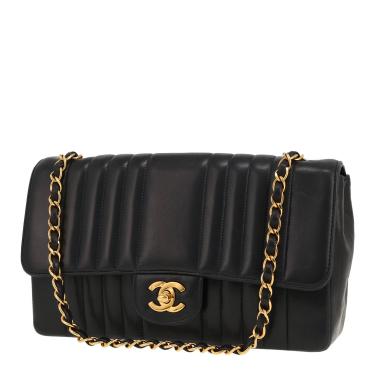 Chanel Timeless Classic shoulder bag in Bleu Marine quilted leather