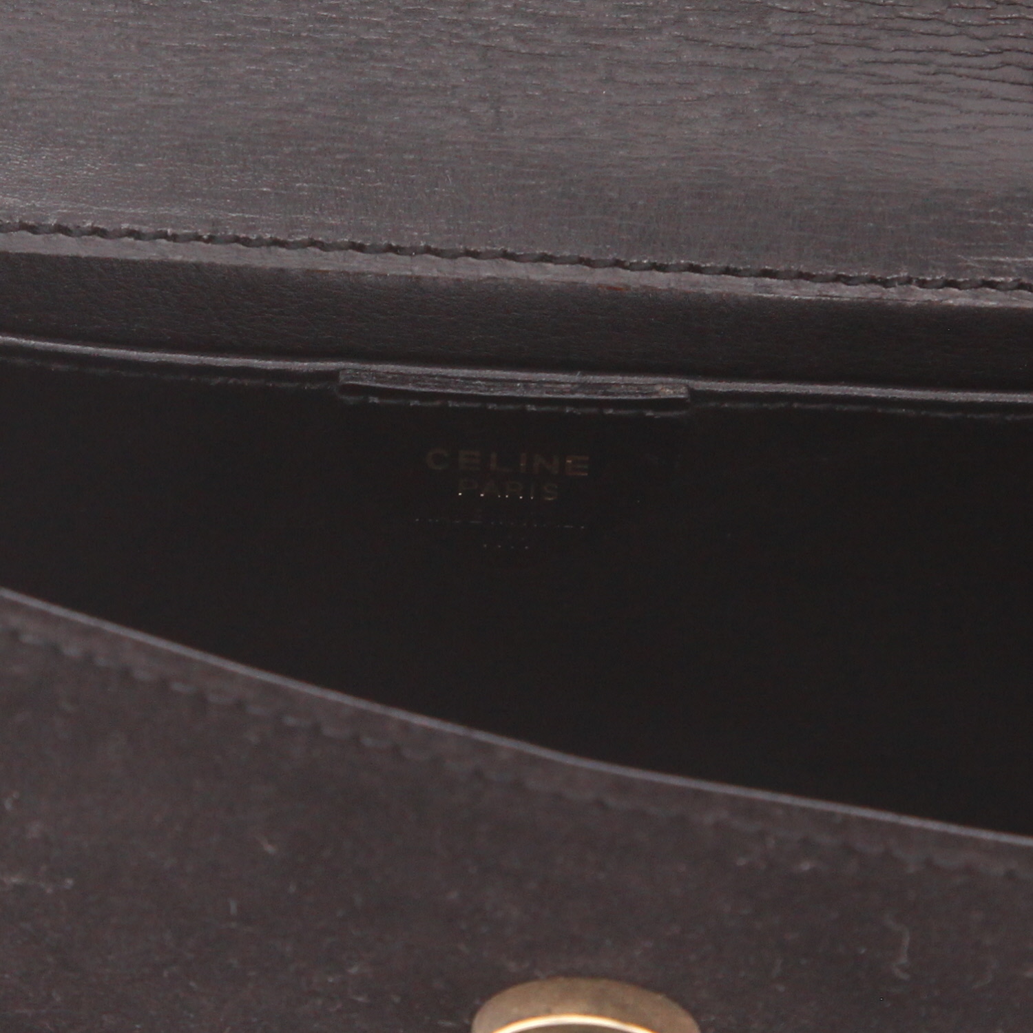 Sac bandoulière Celine   en Veau velours noir - Detail D2