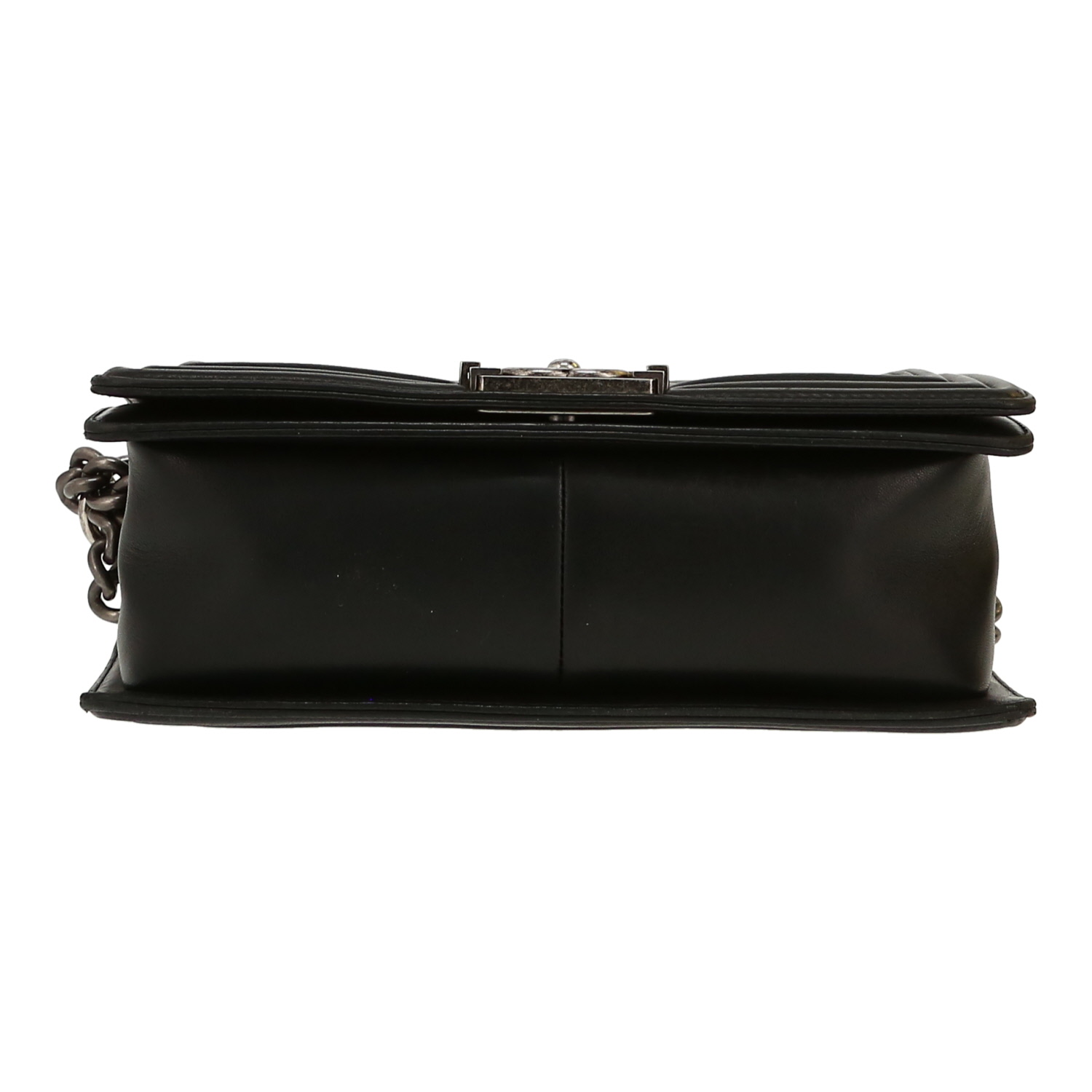 Bolso bandolera Chanel  Boy en cuero acolchado negro - Detail D1