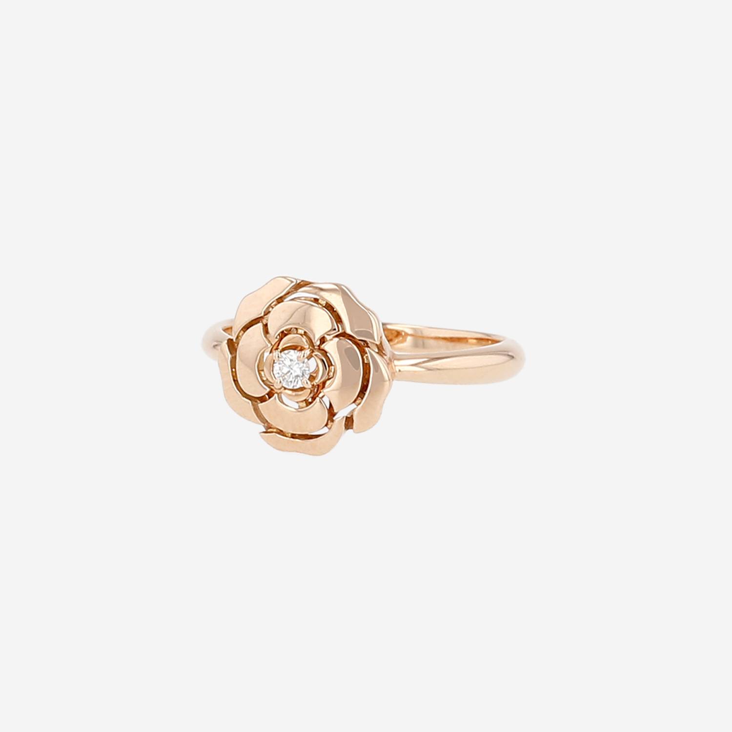 Chanel Bouton de Camélia ring in pink gold and diamond Chanel Bouton de Camélia ring in pink gold and diamond