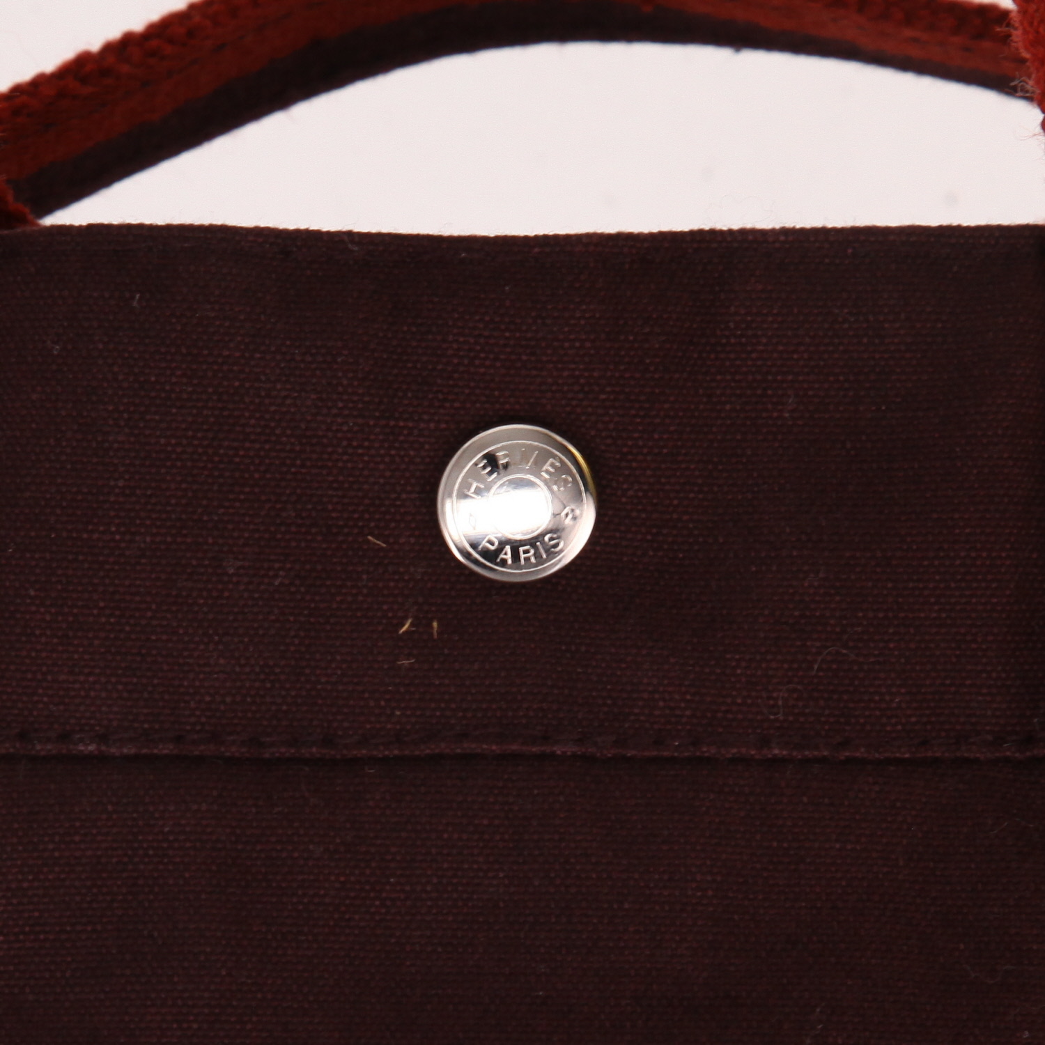Sac cabas Hermès  Toto Bag - Shop Bag en toile bordeaux et rouge - Detail D2