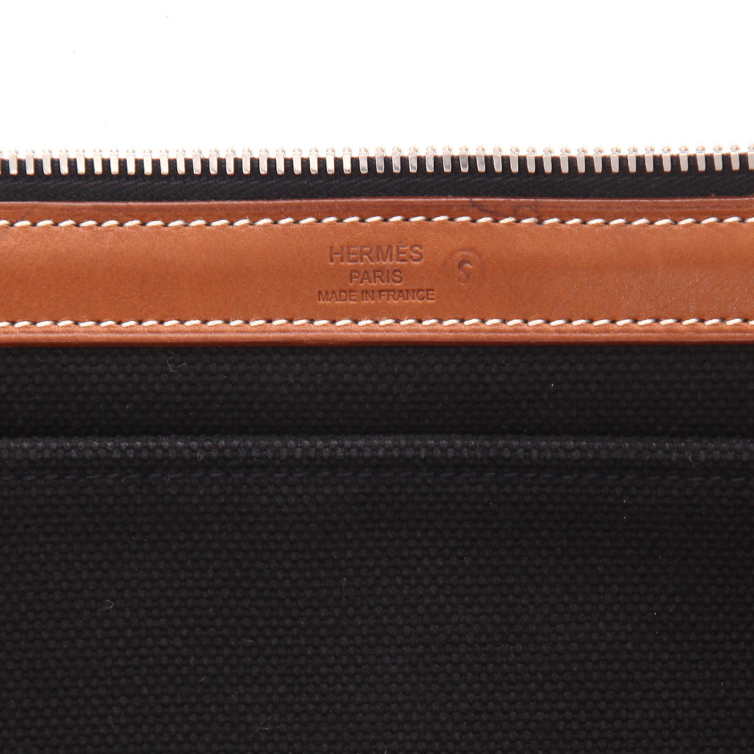 Bolso Cabás Hermès  Mira en lona negra y cuero color oro - Detail D2