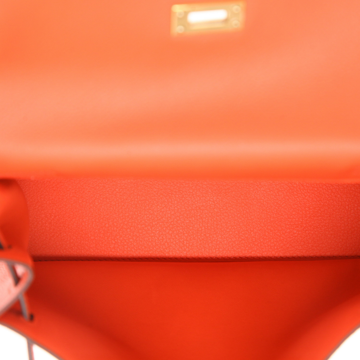 Sac bandoulière Hermès  Kelly Danse en cuir Evergrain orange Poppy - Detail D3