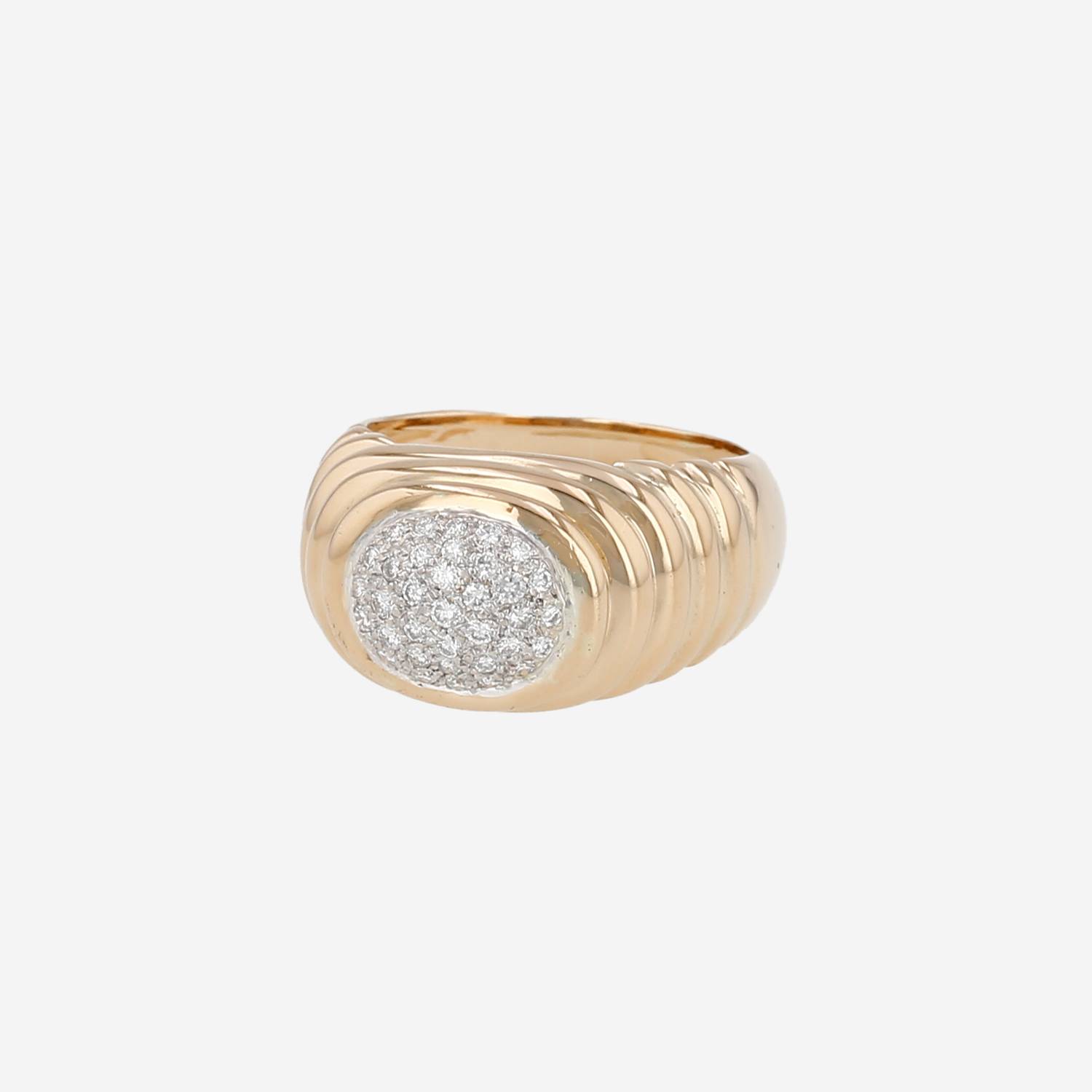 Vintage  ring in yellow gold, white gold and diamonds