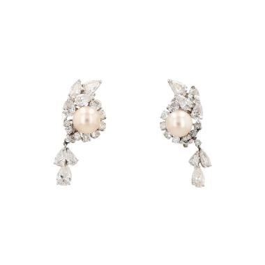Vintage  earrings in white gold, diamonds and cultured pearls