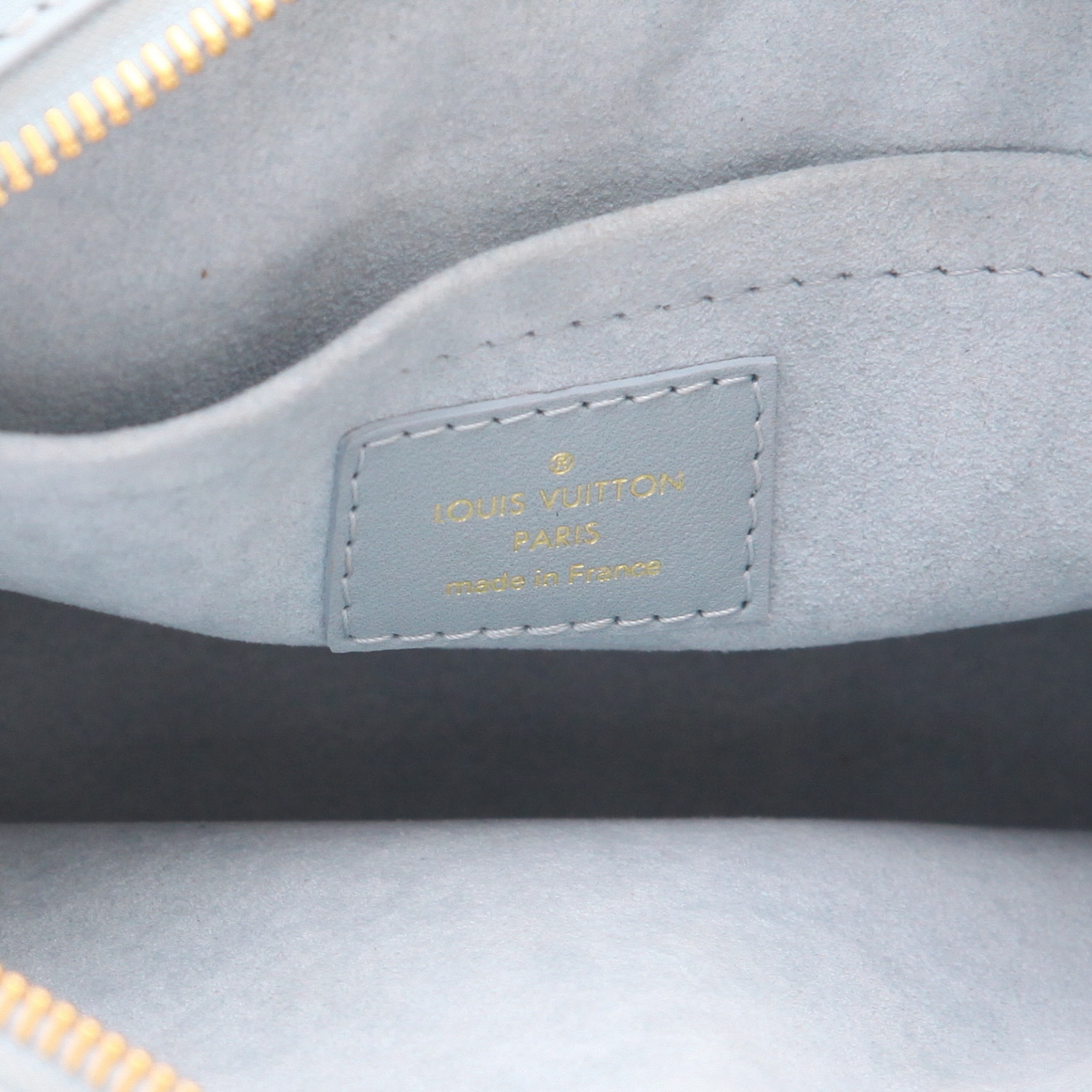 Borsa a tracolla Louis Vuitton  New Wave in pelle trapuntata blu - Detail D2