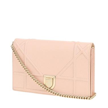 Dior  Diorama Wallet on Chain shoulder bag  in pink grained leather