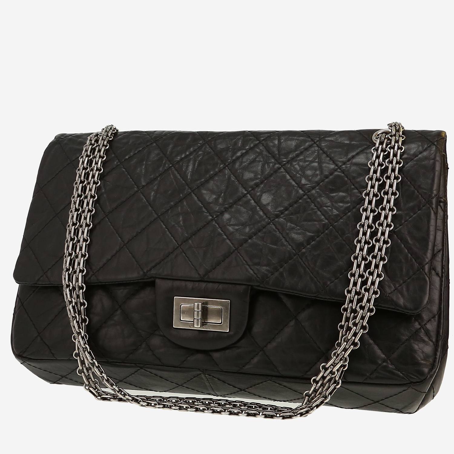 Chanel  2.55 shoulder bag  in black quilted leather