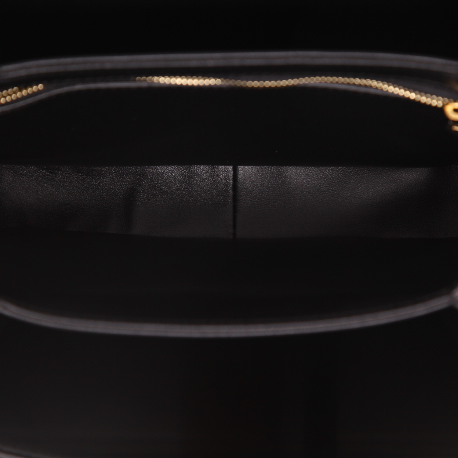 Borsa a tracolla Celine  Triomphe in pelle nera - Detail D3