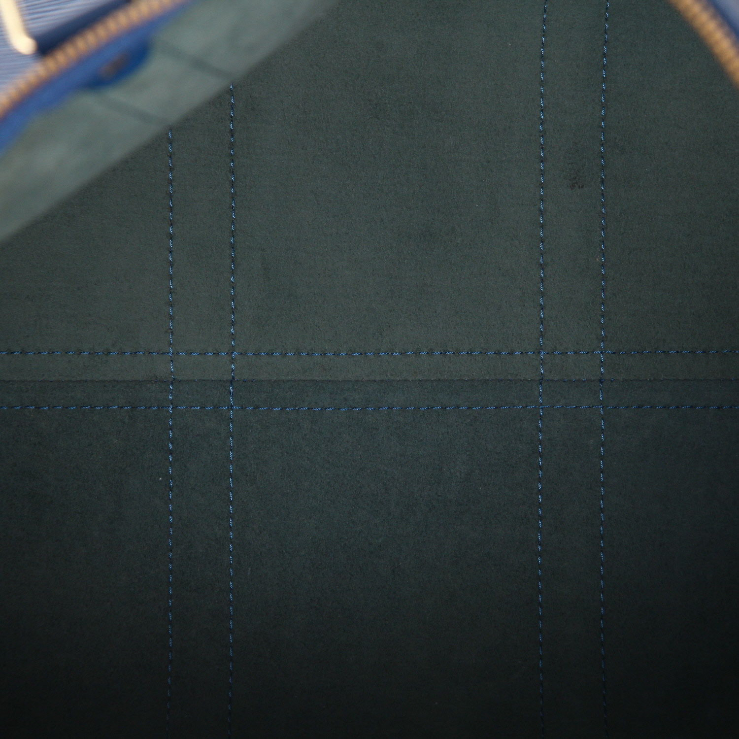 Bolsa de viaje Louis Vuitton  Keepall 45 en cuero Epi azul - Detail D3