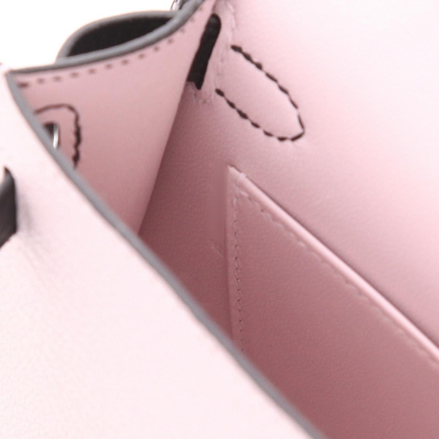 Borsa a tracolla Hermès  Kelly 20 cm in pelle Mysore Mauve Pâle e nera - Detail D4