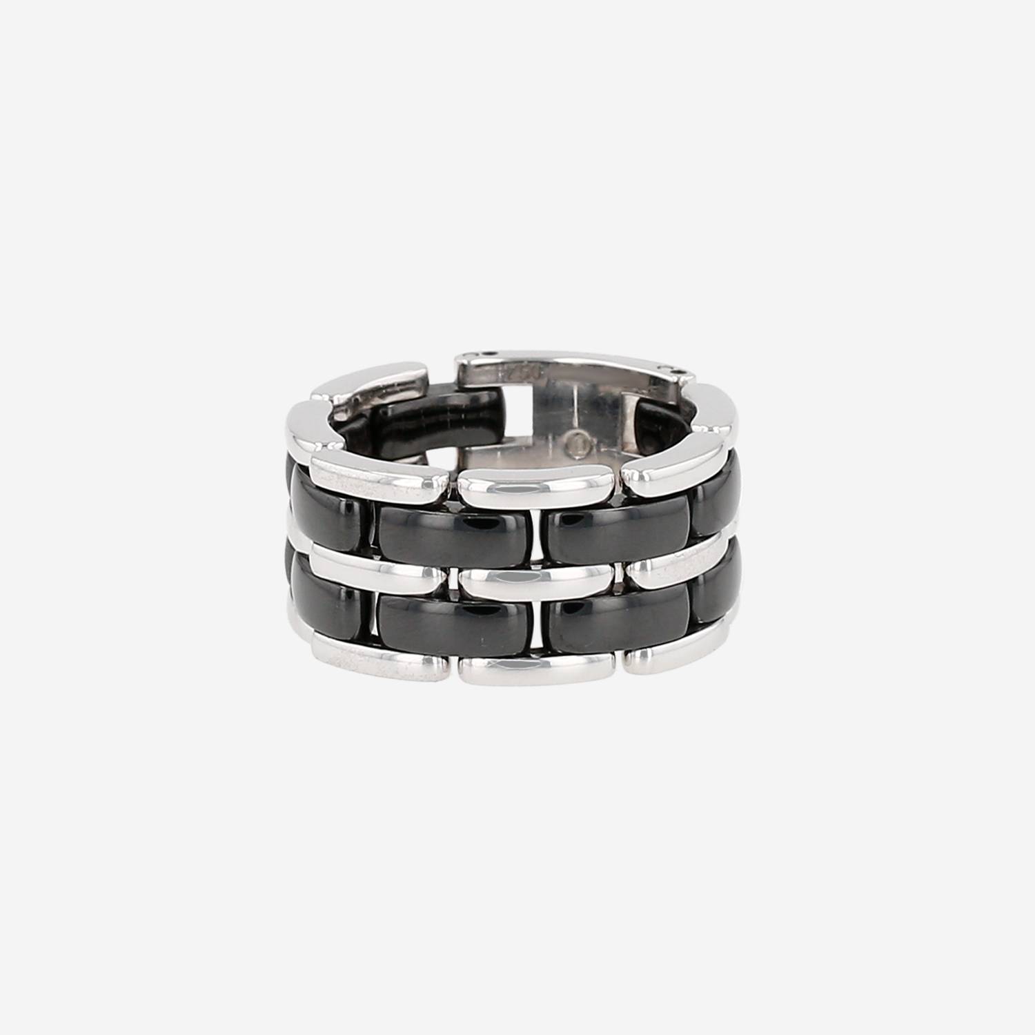 Articulated Chanel Ultra large model ring in white gold and ceramic
