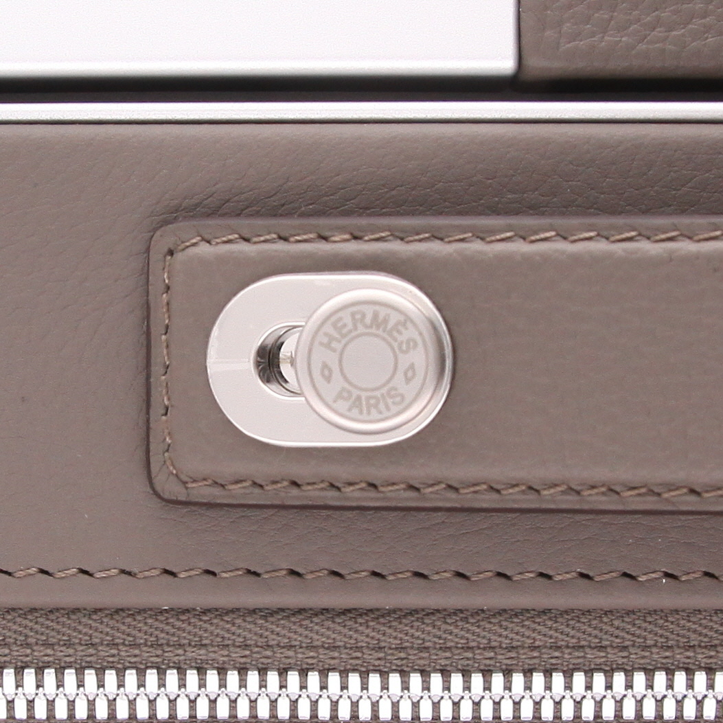 Maleta Hermès  R.M.S Cabine en tejido "H" beige y cuero swift marrón etoupe - Detail D2