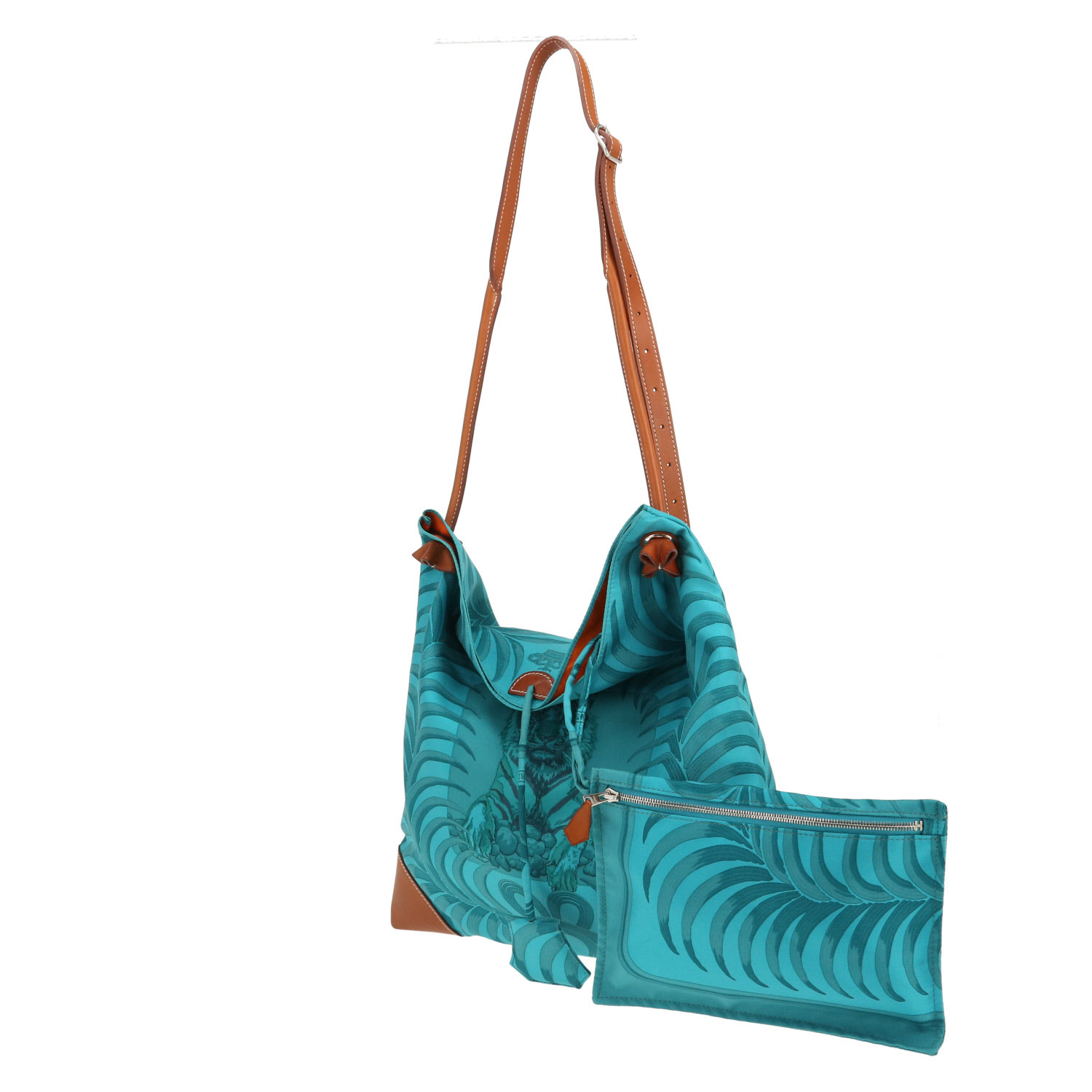 Sac bandoulière Hermès  Silk City en soie bleue et cuir Barénia - Detail D4