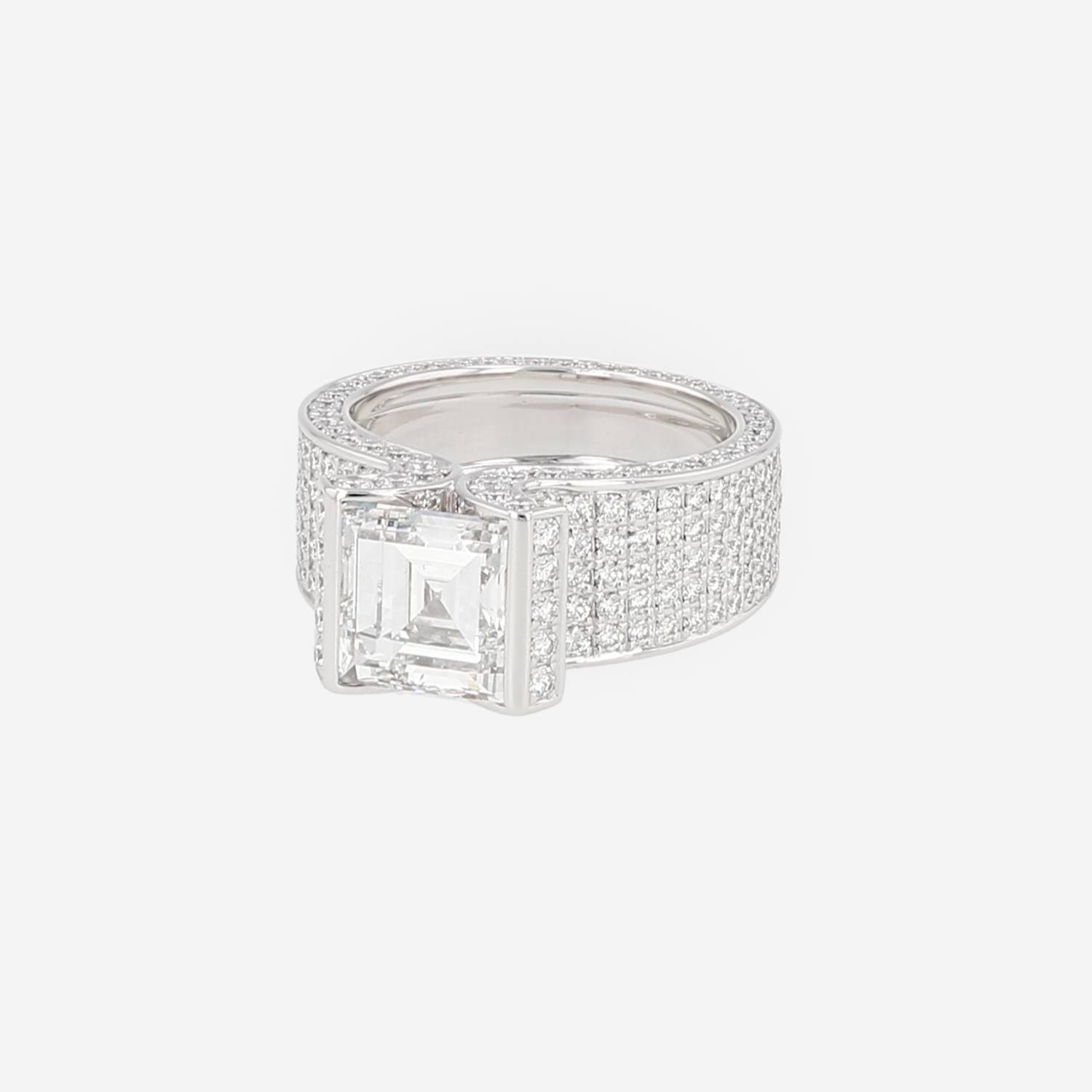 Chopard  ring in white gold and diamonds