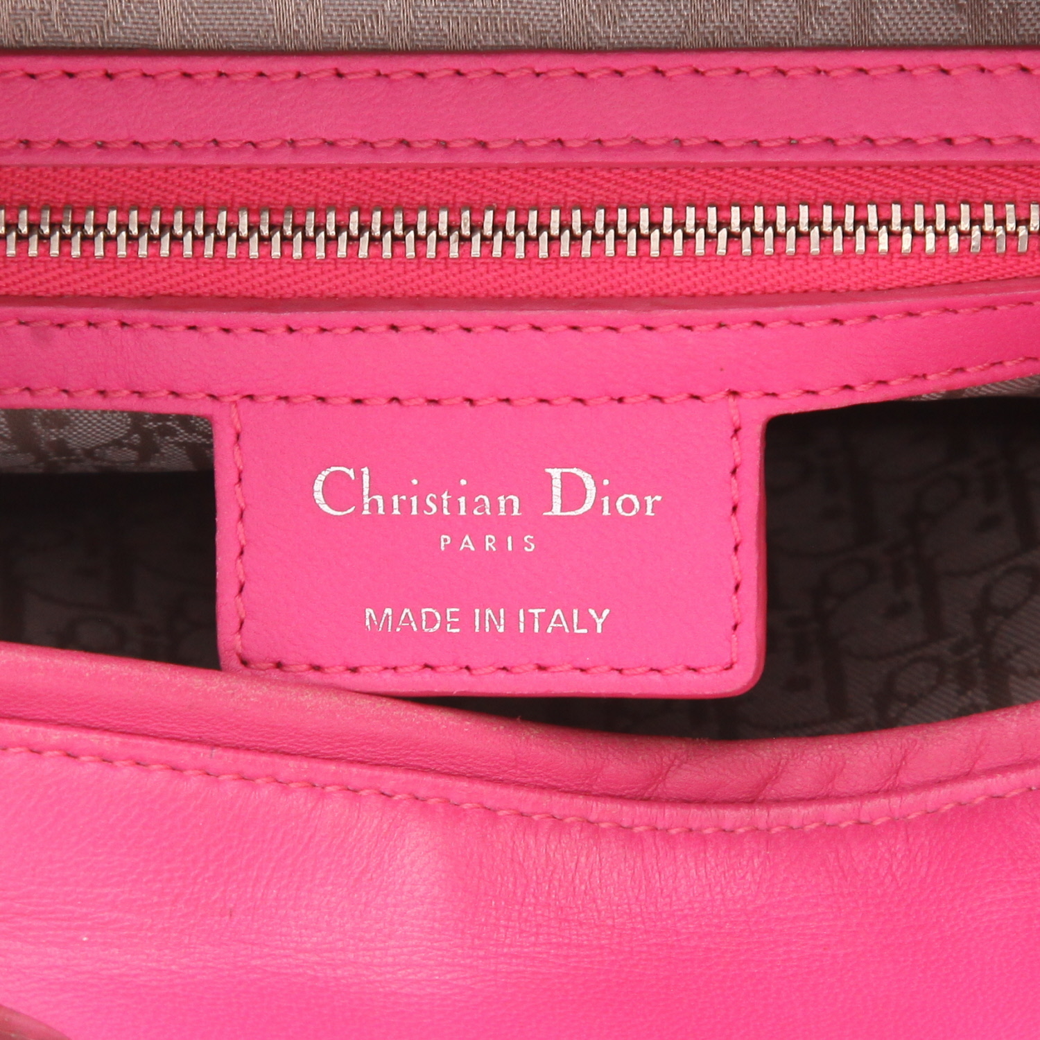 Sac à main Dior  Lady Dior en cuir cannage rose - Detail D2