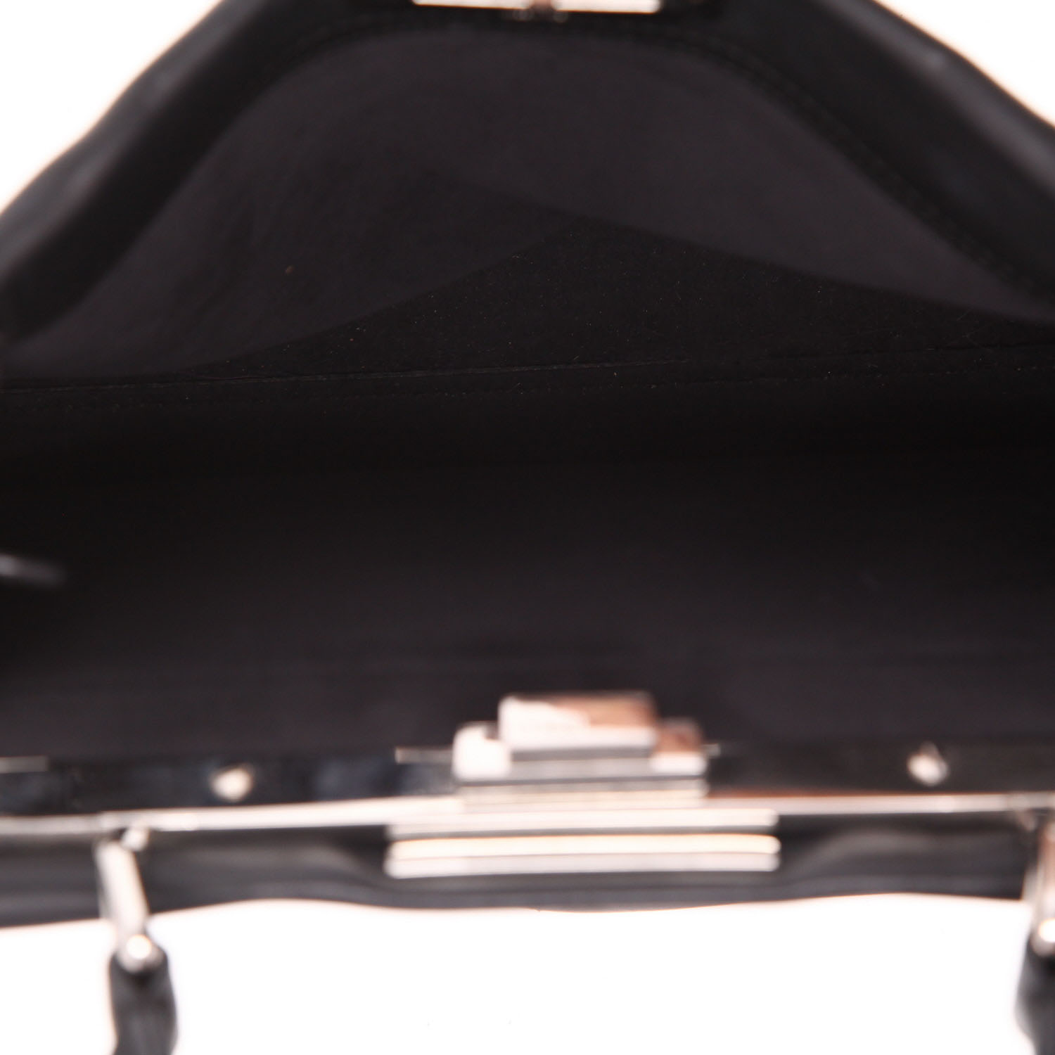 Bolso de mano Fendi  Peekaboo en cuero negro - Detail D4