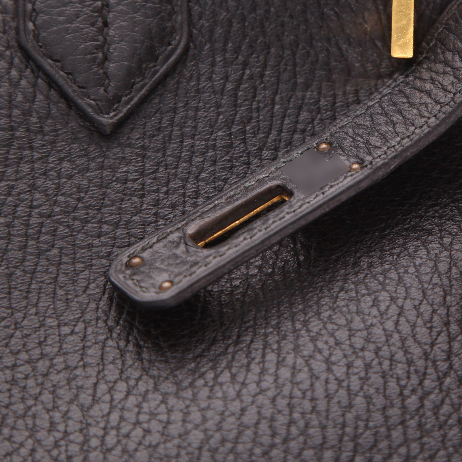 Bolso de mano Hermès  Birkin 40 cm en cuero Ardenne negro - Detail D4