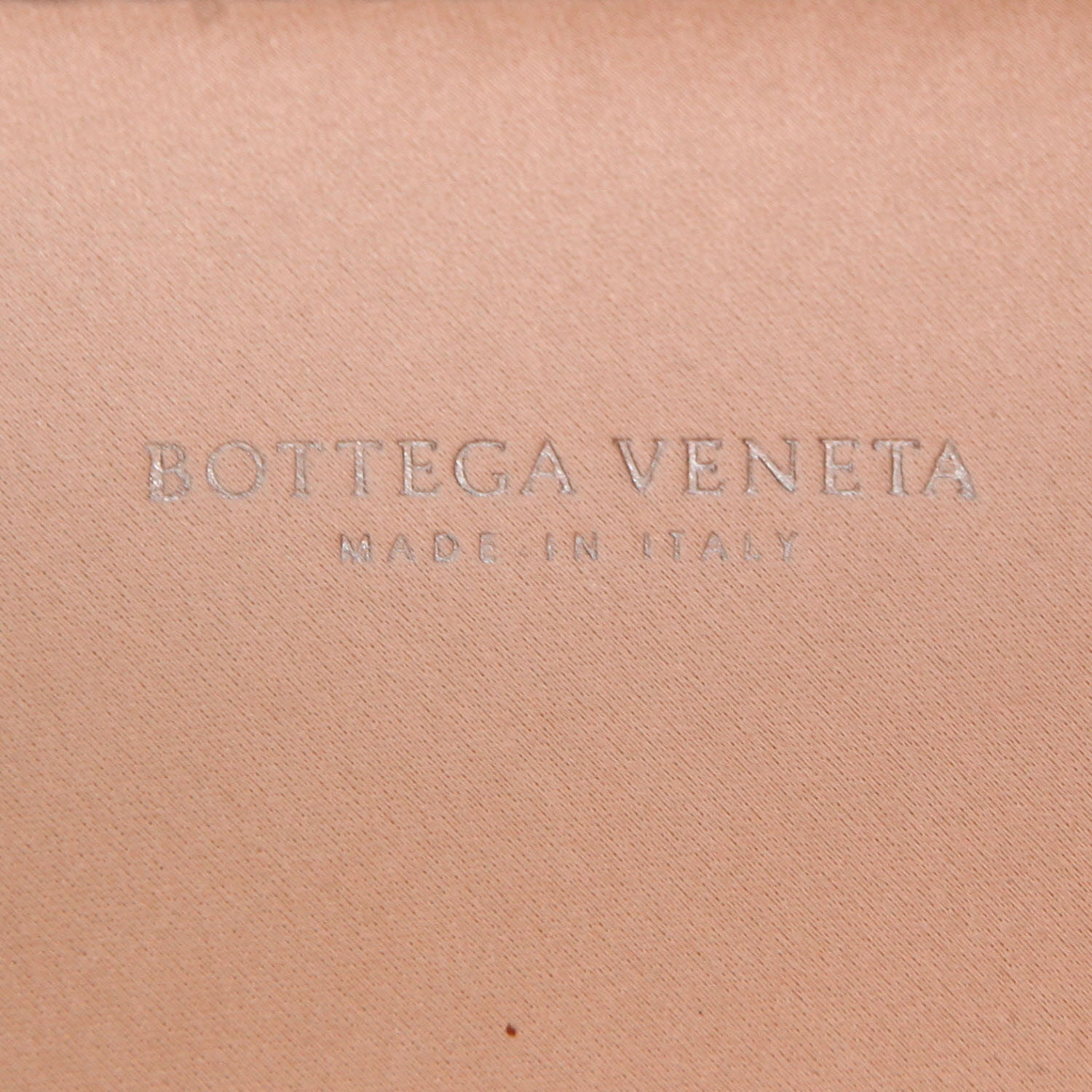 Pochette Bottega Veneta  Knot en soie rose et python - Detail D2