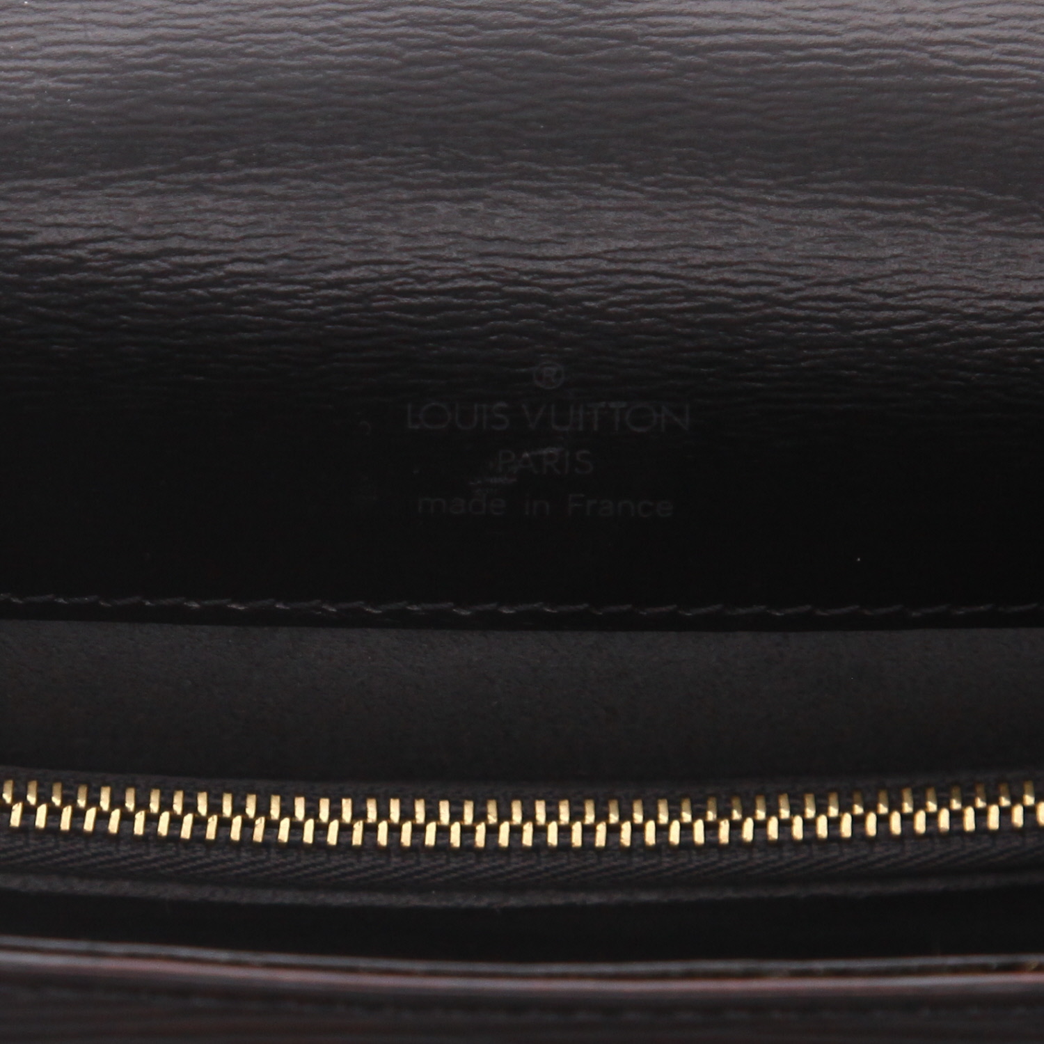 Louis Vuitton  Buci handbag  in black epi leather - Detail D2