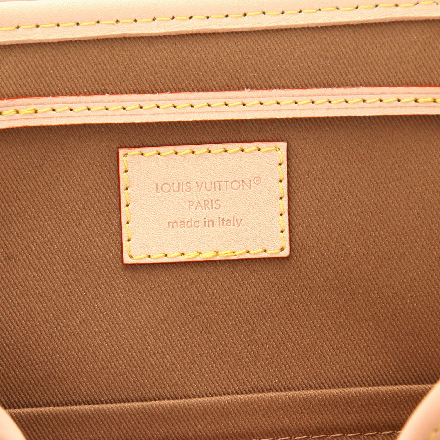 Louis Vuitton  Montsouris backpack  in brown monogram canvas  and natural leather - Detail D2