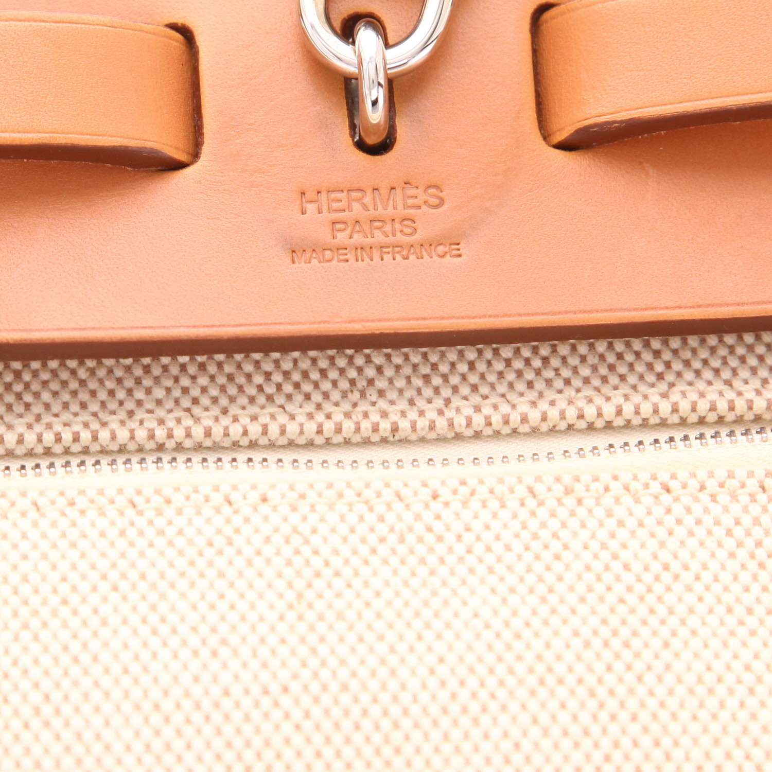 Sac porté épaule ou main Hermès  Herbag en toile beige et vache Hunter - Detail D2
