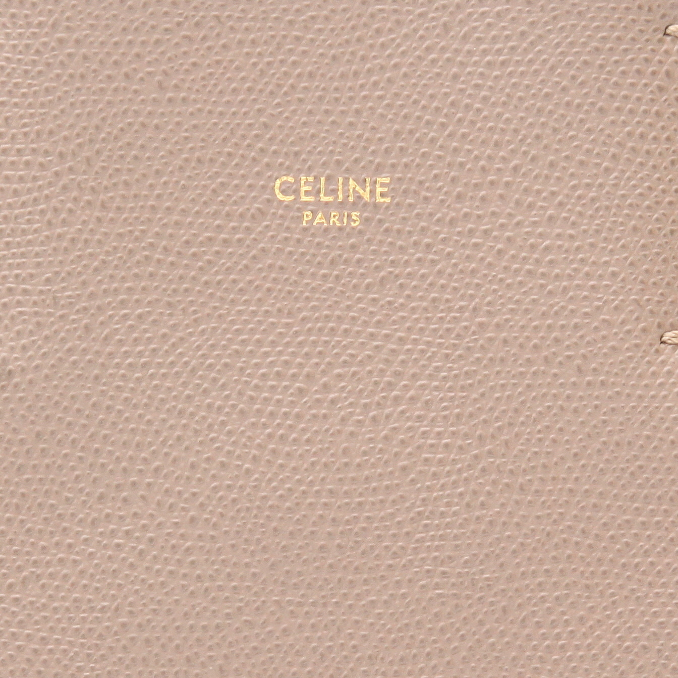 Bolso bandolera Celine  Vertical en cuero granulado color topo - Detail D2