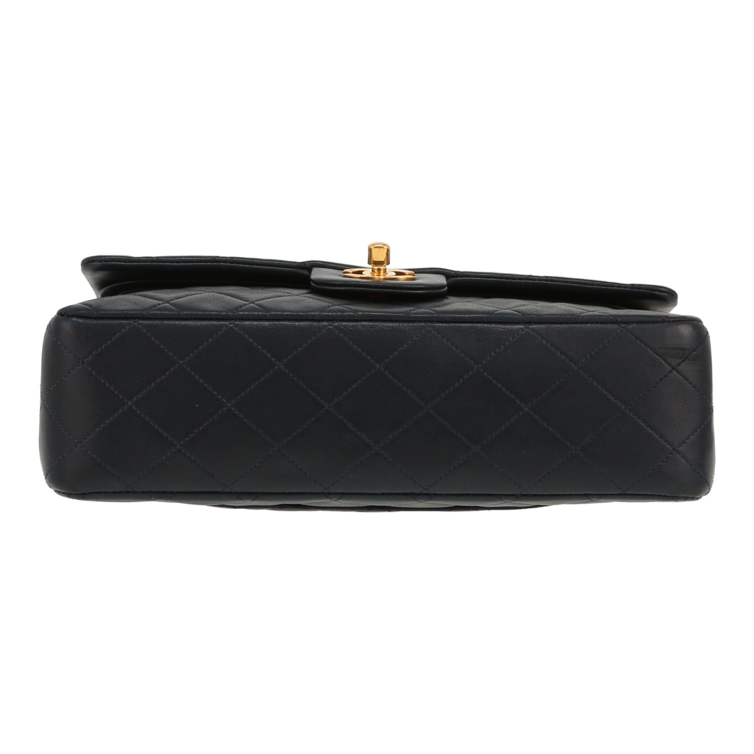 Chanel  Timeless Classic handbag  in navy blue quilted leather - Detail D1