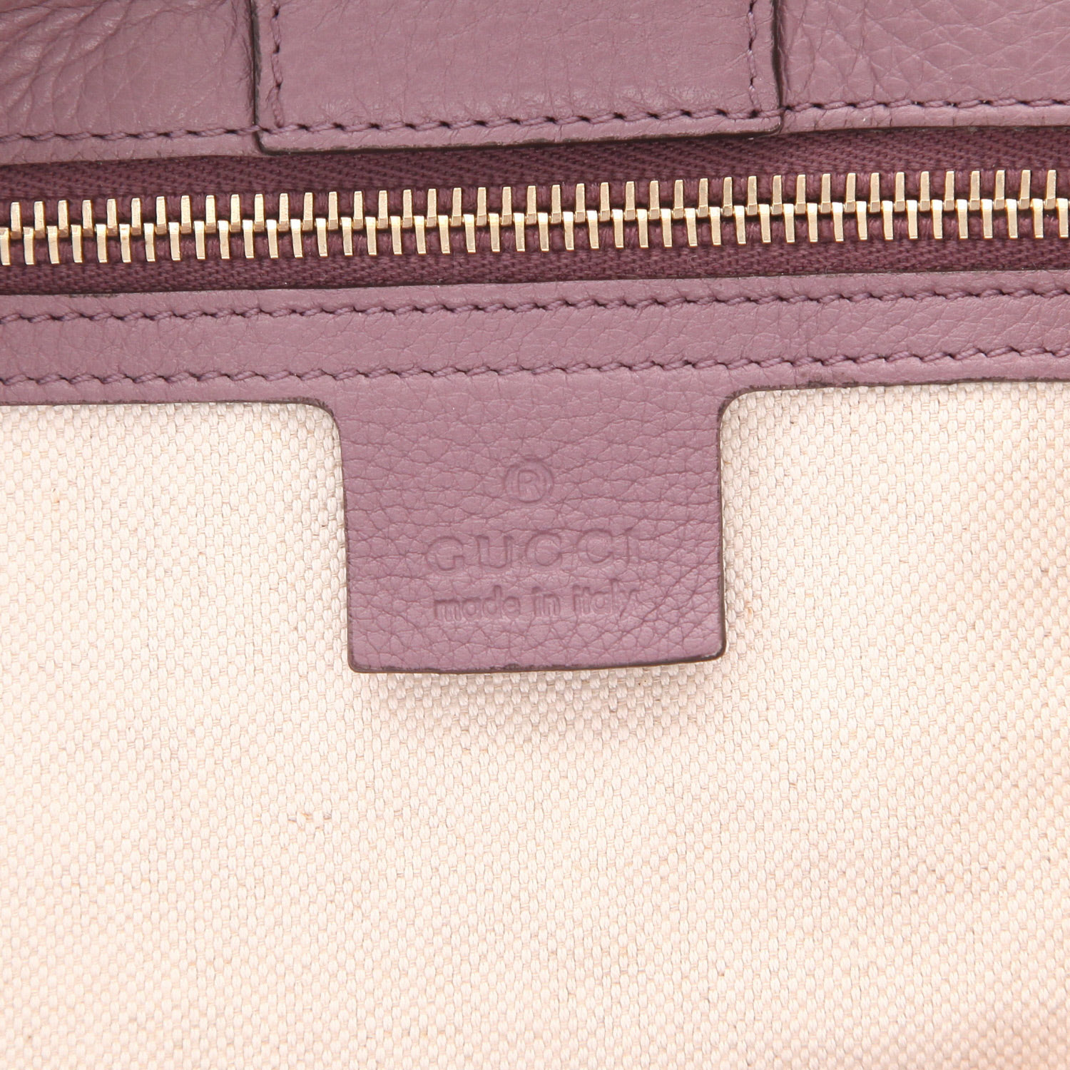 Sac à main Gucci  Bamboo en cuir grainé violet et bambou - Detail D2
