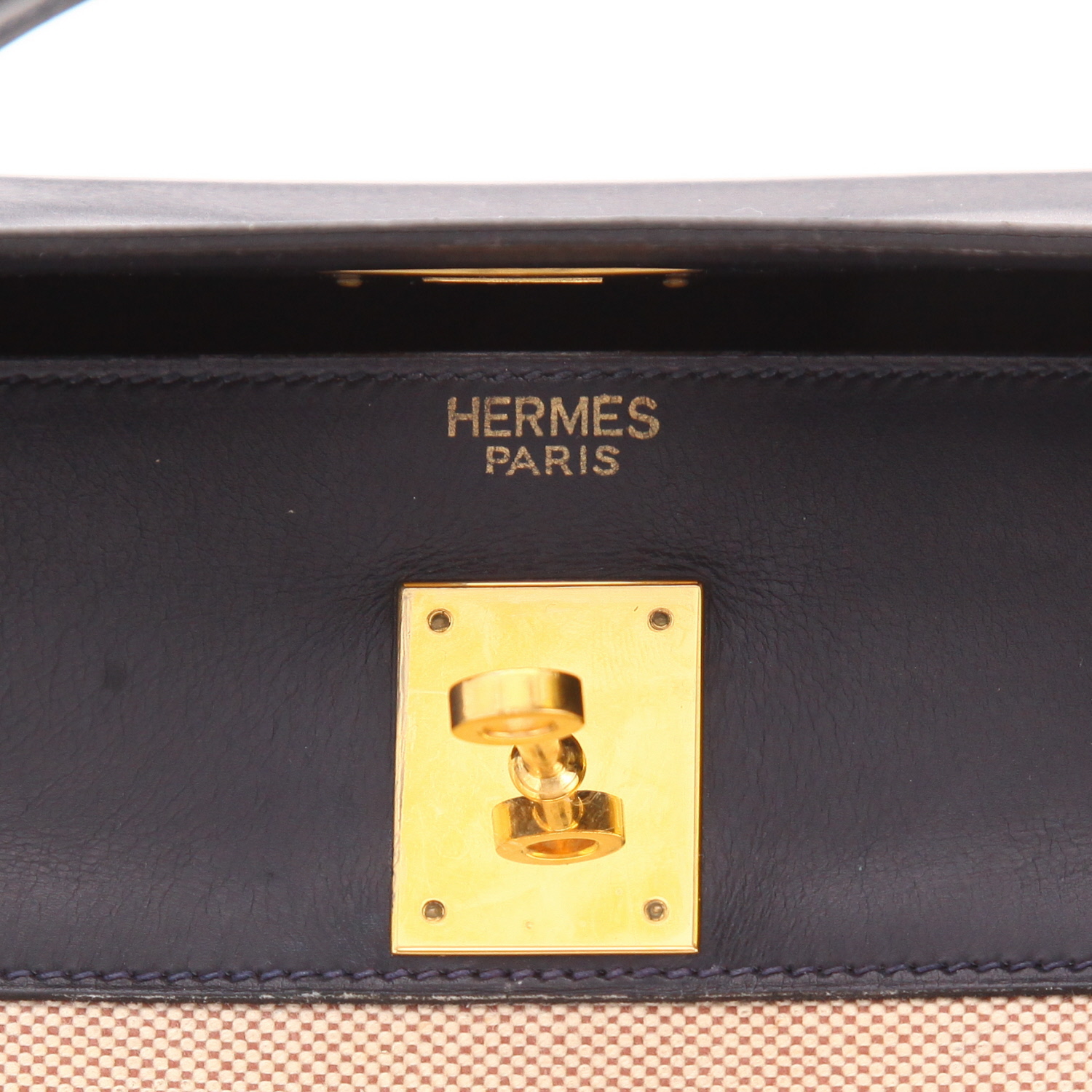 Bolso de mano Hermès  Kelly 32 cm en cuero box azul marino y lona beige - Detail D2