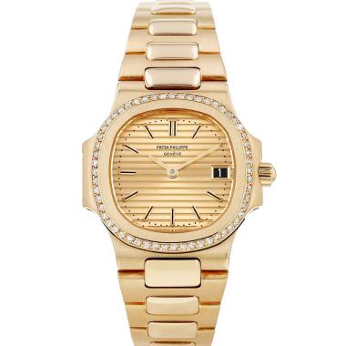 Montre Patek Philippe Nautilus en or jaune Ref: Patek Philippe - 4700  Vers 1982