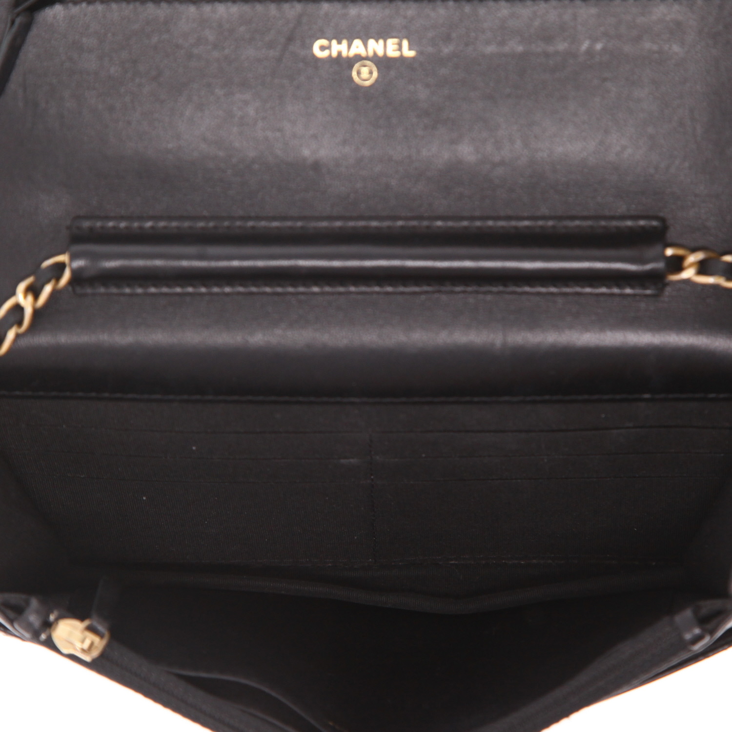 Chanel  Wallet on Chain shoulder bag  in black quilted leather - Detail D3