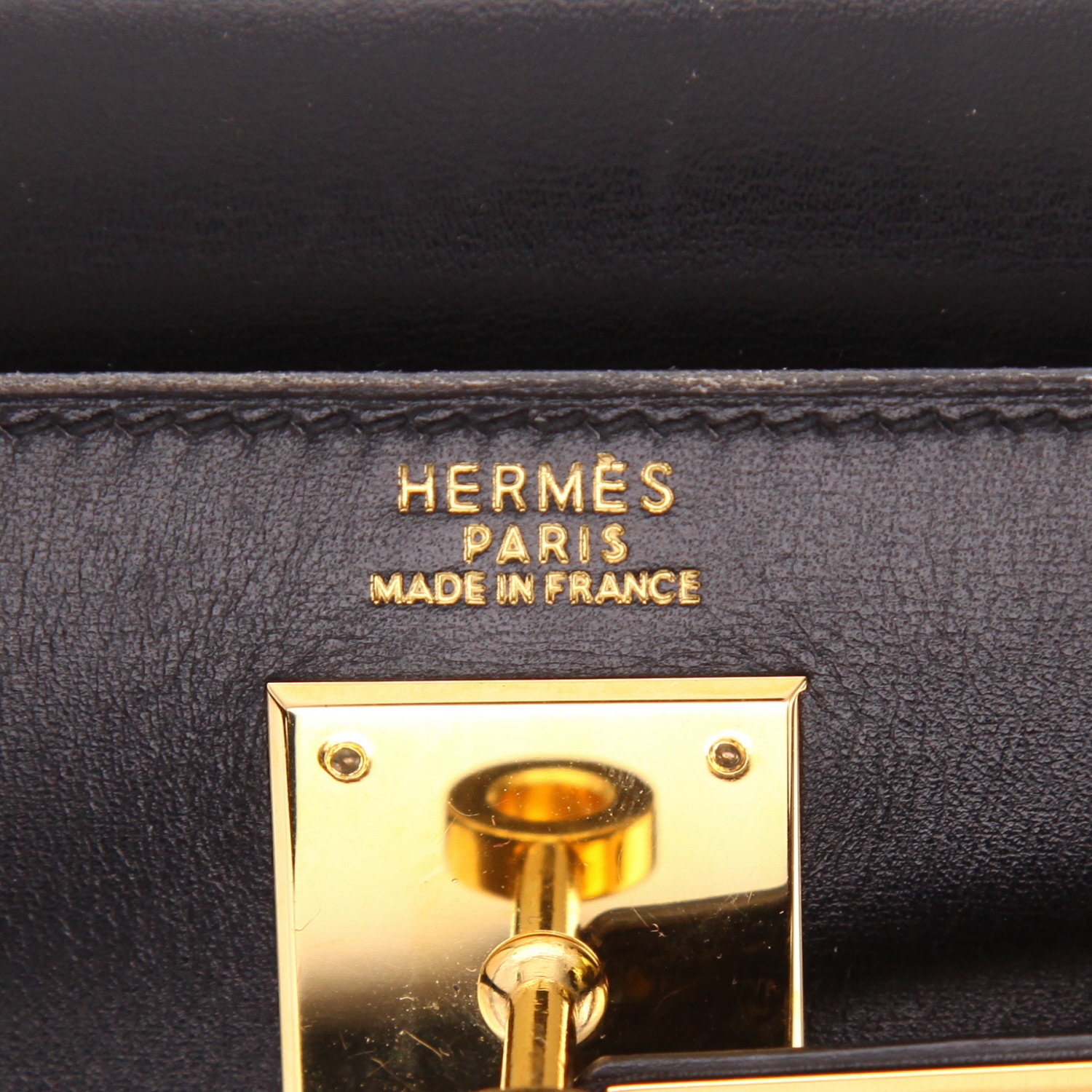 Sac à main Hermès  Kelly 32 cm en cuir box noir - Detail D2