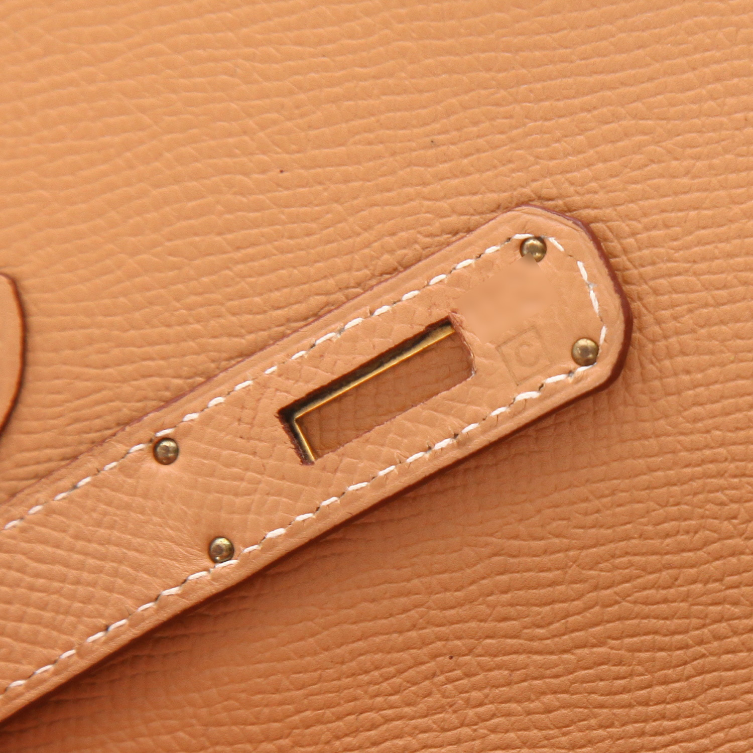 Hermès  Birkin 40 cm handbag  in gold Courchevel leather - Detail D4