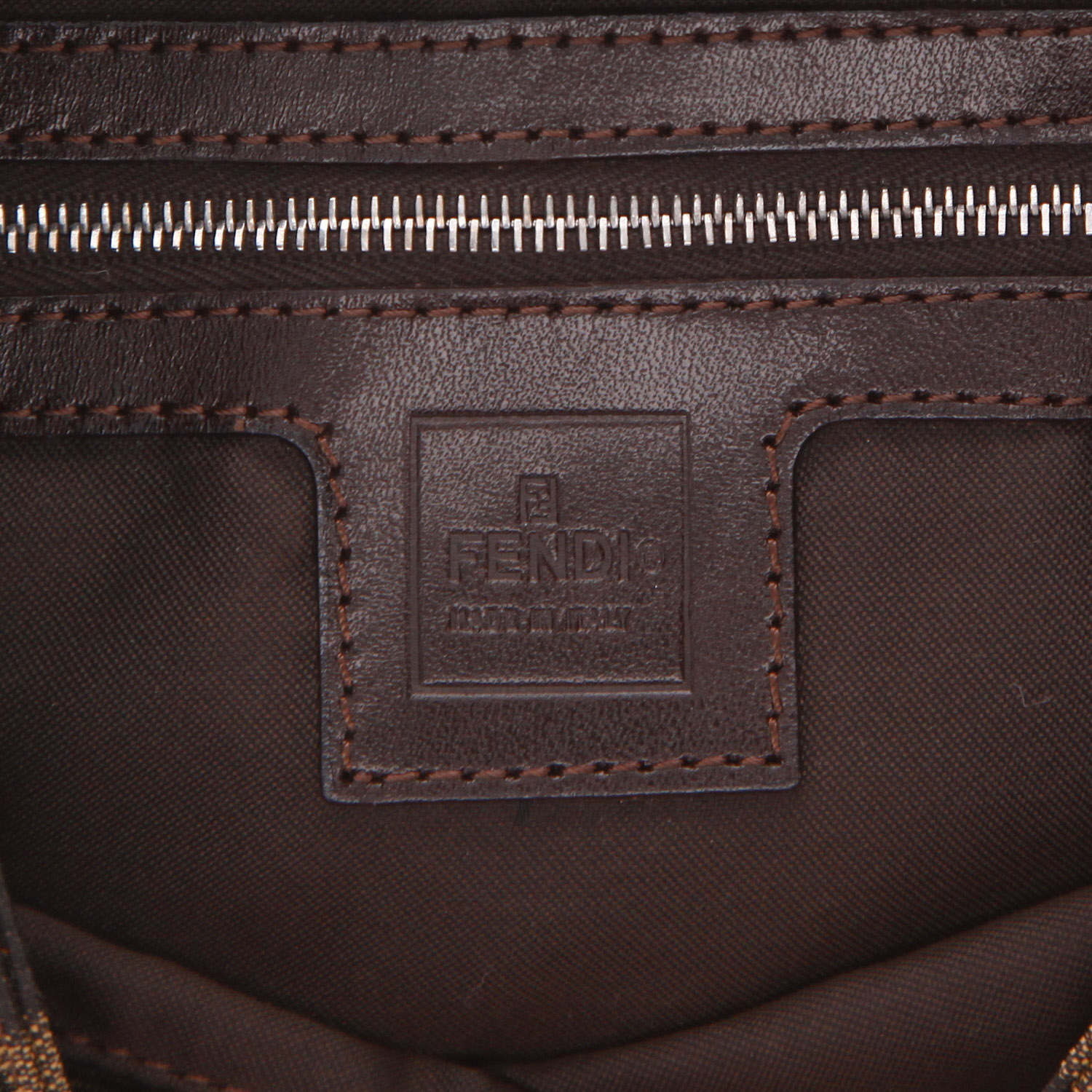 Borsa Fendi Baguette in tela marrone con logo e pelle marrone - Detail D2